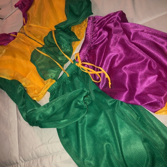 Two Piece Colorblock Hooded Set (2 Piece Set) - Picture 1 of 8